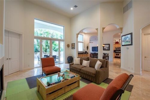Foto del edificio - 2892 NE 39th St