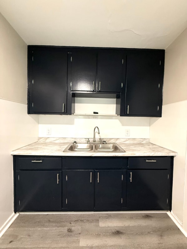 Building Photo - 3015 Clay