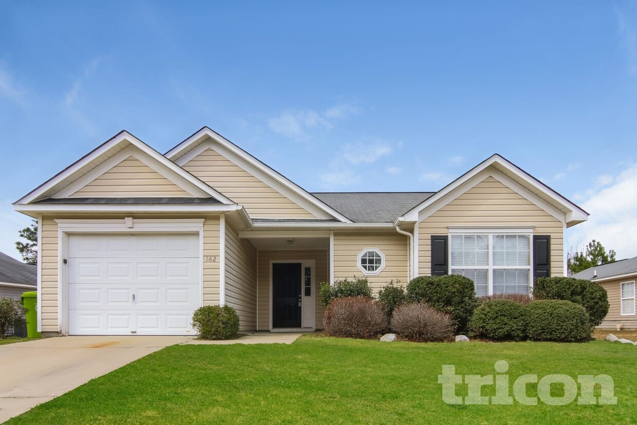 Foto principal - 162 Cogburn Rd