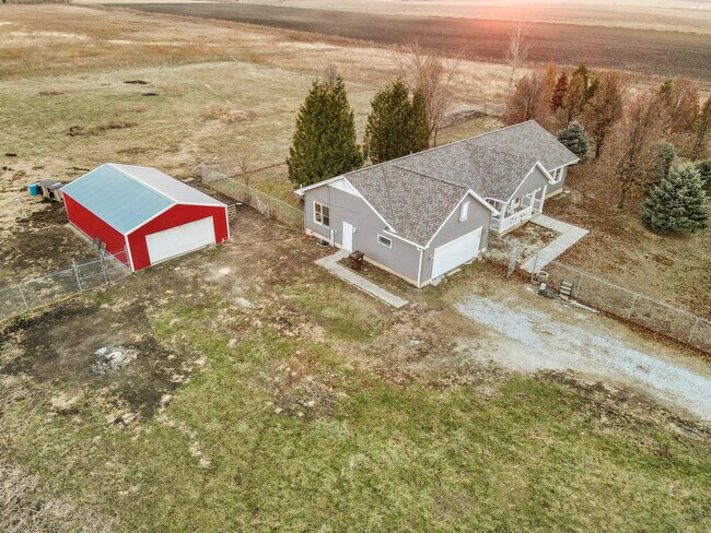 Building Photo - 103 E Delite Inn Rd