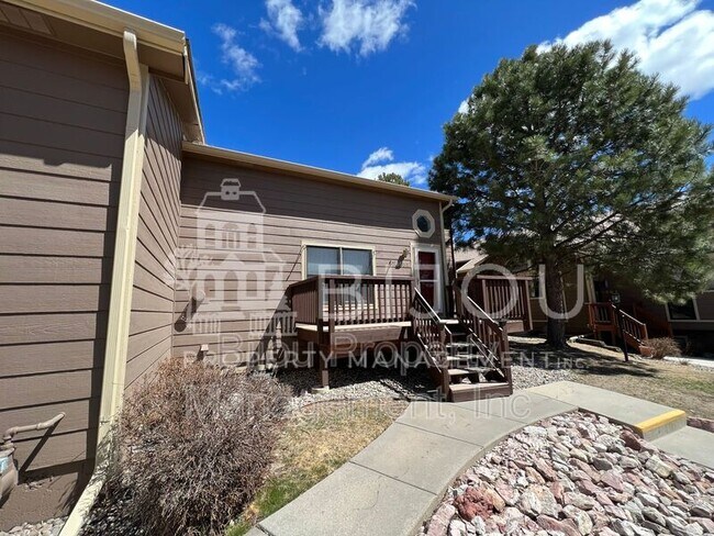 Building Photo - 6533 Foxdale Cir