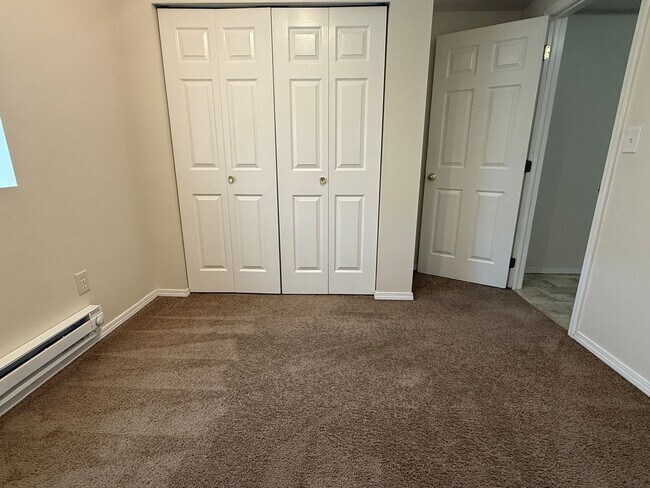 Foto del edificio - 553 11th St NE