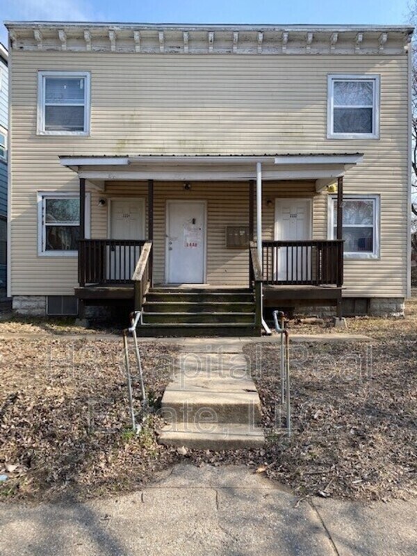 Primary Photo - 2222 Benton St