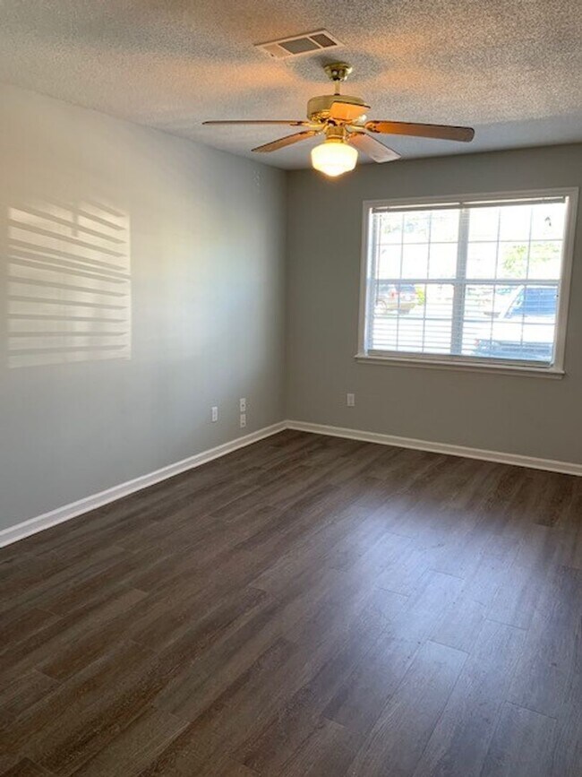 Foto del edificio - 1831 Remer Ln