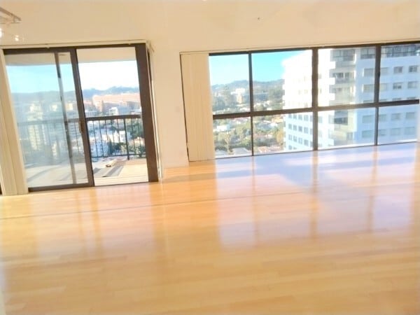 Building Photo - 10790 Wilshire Blvd