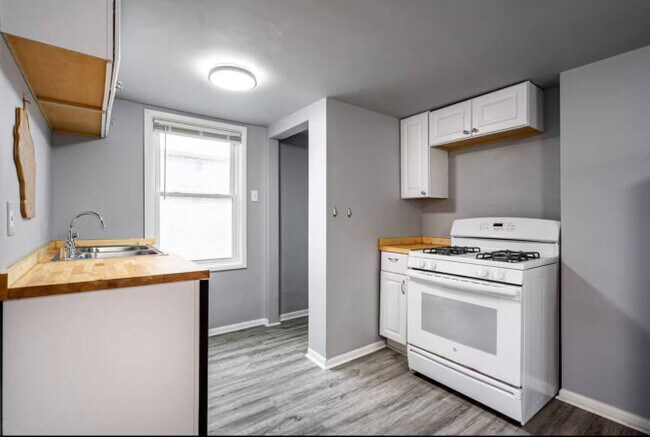 Foto del edificio - 1529 N Jefferson St