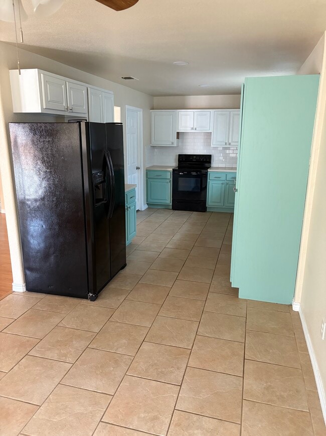 Building Photo - 211 Alyssa Dr