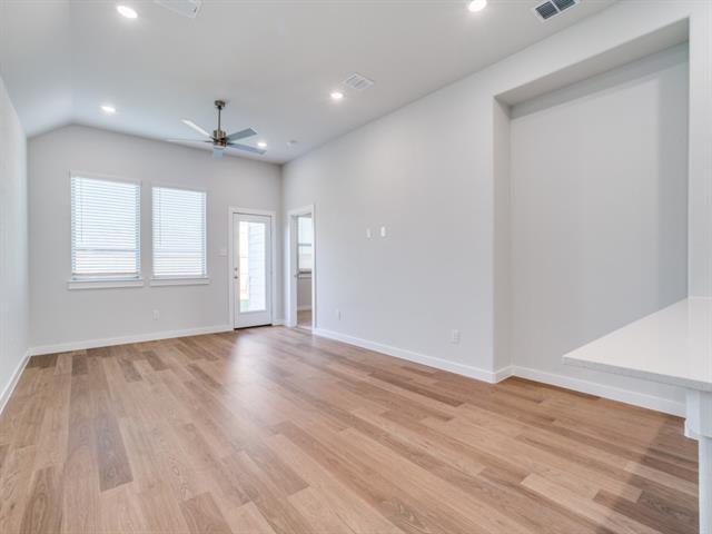 Building Photo - 3818 White Rock Dr