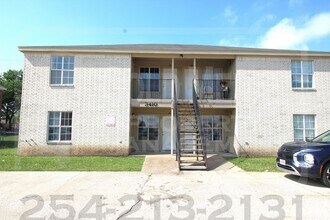 Building Photo - 3410 Cantabrian Dr