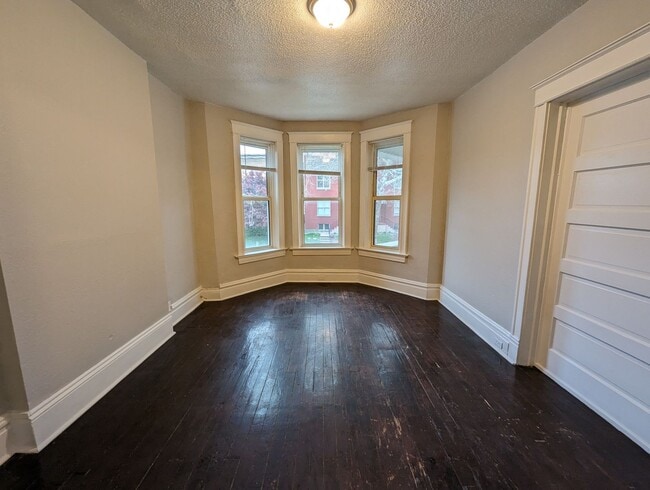 Building Photo - 3648 Shenandoah Ave