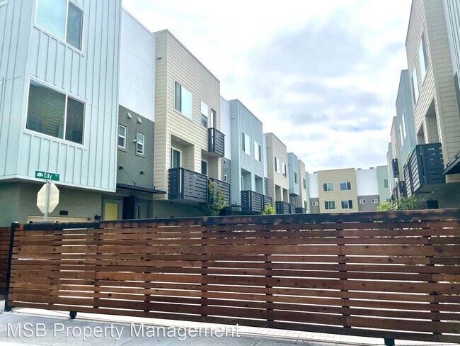 Foto del edificio - 2 br, 2.5 bath House - 924 Edy Lane