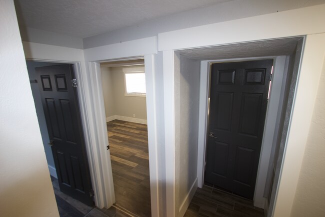 Building Photo - 1210 W 820 N