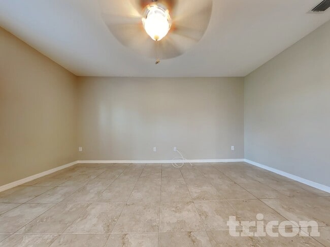 Building Photo - 4920 Reflecting Pond Cir