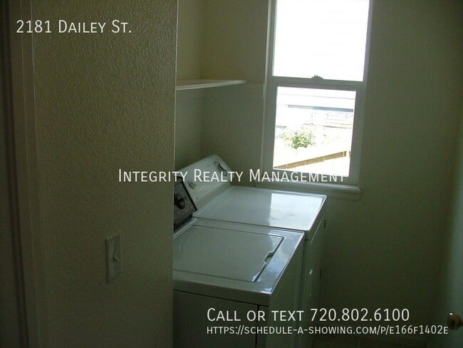 Foto del edificio - 2181 Dailey St