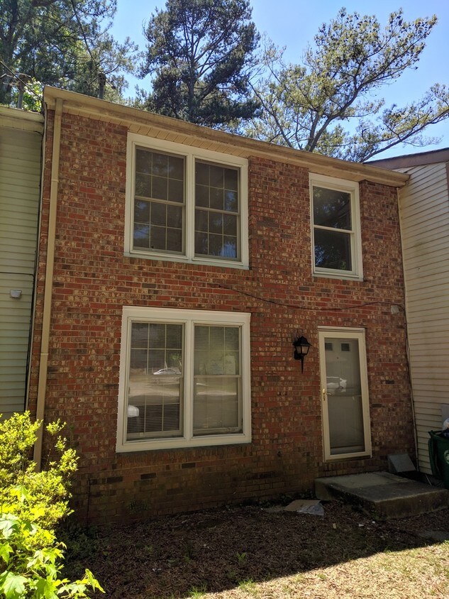 Primary Photo - Newly renovated townhome