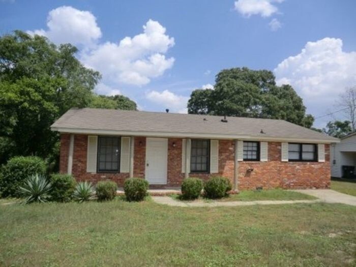 Conrex Home w/ HUGE Backyard! House Rental in Augusta, GA