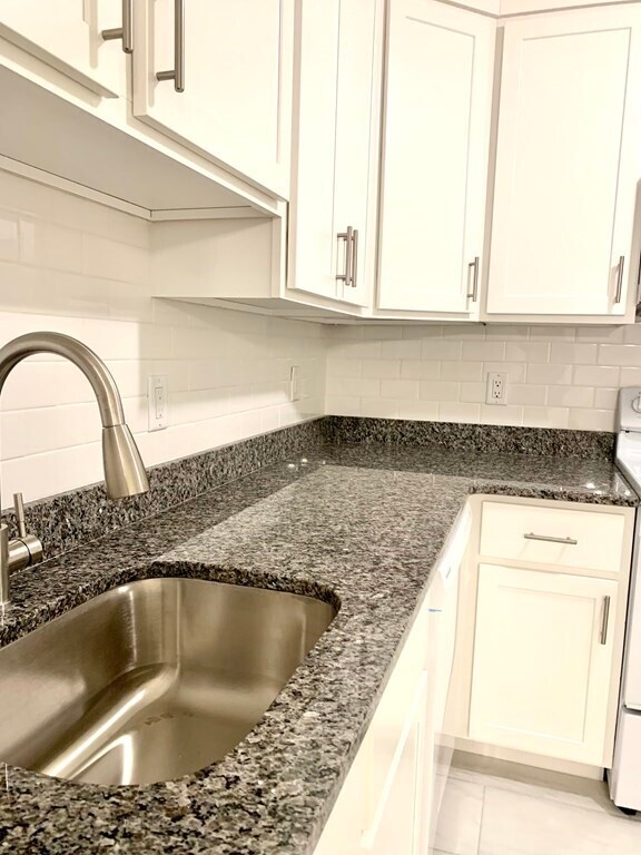 Foto del edificio - 395 Revere Beach Pkwy
