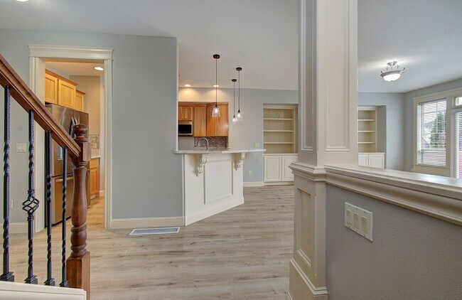 Foto del edificio - Beautiful 2 Story Town Home - Riverview Terrace Washougal!
