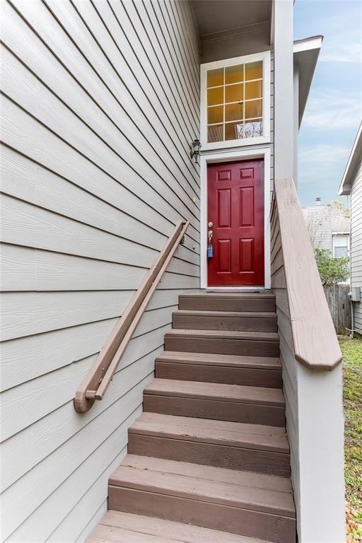 Building Photo - 34 S Villa Oaks Dr