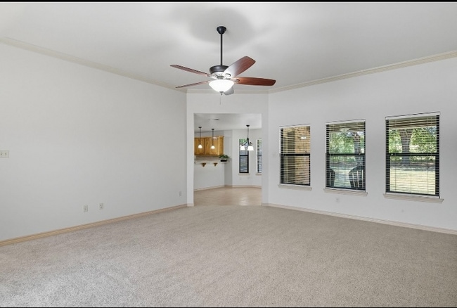 Building Photo - 220 Moonlight Trail