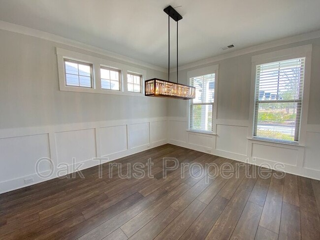 Building Photo - 225 Scholar Way