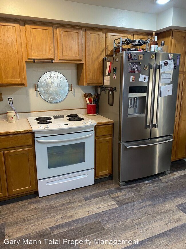 Foto del edificio - 3 br, 2 bath House - 3606 N Frontage Rd E