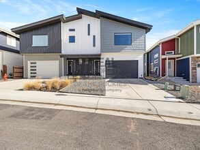 Building Photo - 1504 60th Ave