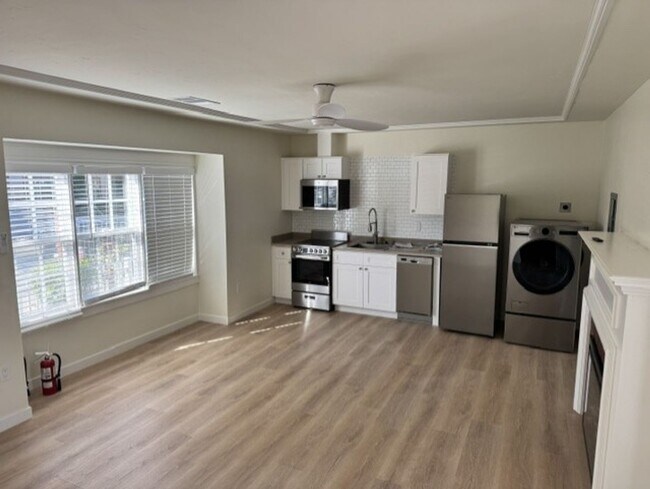 Foto del edificio - Charming 2 Bedroom/1 Bath House Downtown SLO
