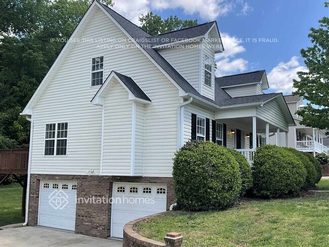 Building Photo - 2741 Bridgeport Dr