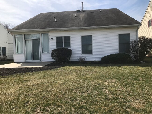 Parte trasera de la casa - 12 Sunset Ln