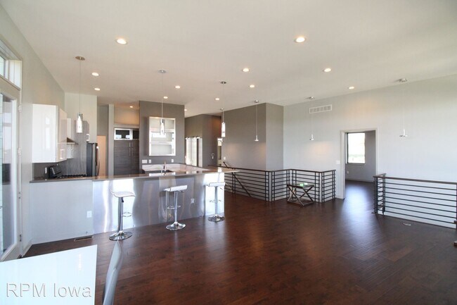 Building Photo - 4 br, 3 bath House - 725 Indian Ridge Drive