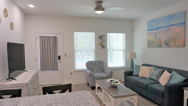 Building Photo - 604 Withers Swash Dr