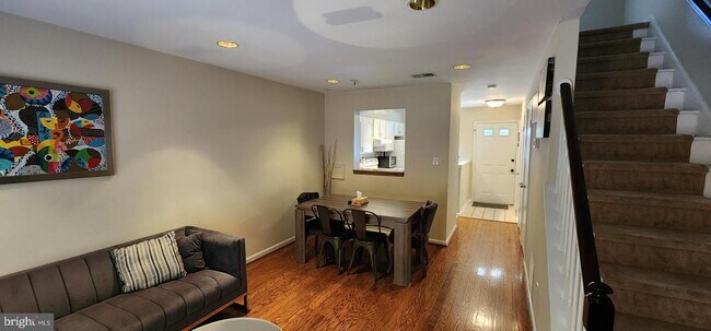 Building Photo - 2815 Lee Landing Ct
