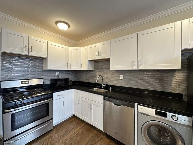 Foto del edificio - 2127 N Dayton St