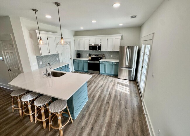 Foto del edificio - 44 Red Cedar St