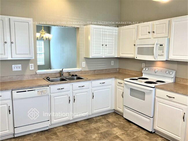 Foto del edificio - 6239 Day Lilly Ln