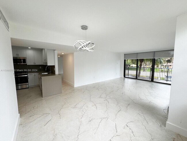 Foto del edificio - 13000 SW 92nd Ave