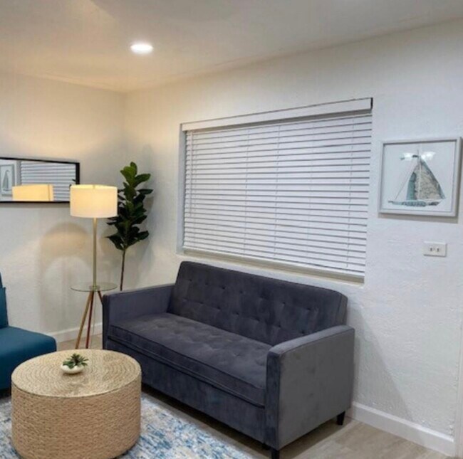 Foto del edificio - 2160 NW 18th Ter