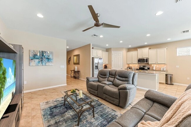 Foto del edificio - 3036 SW 26th Pl