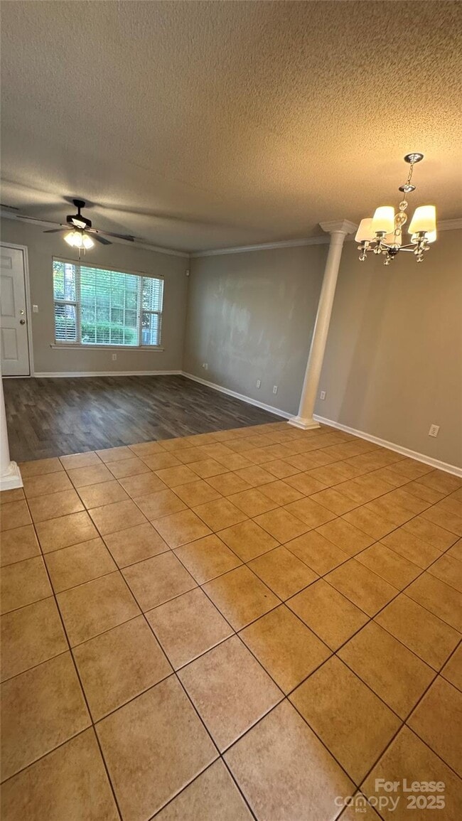 Building Photo - 3625 Melrose Cottage Dr