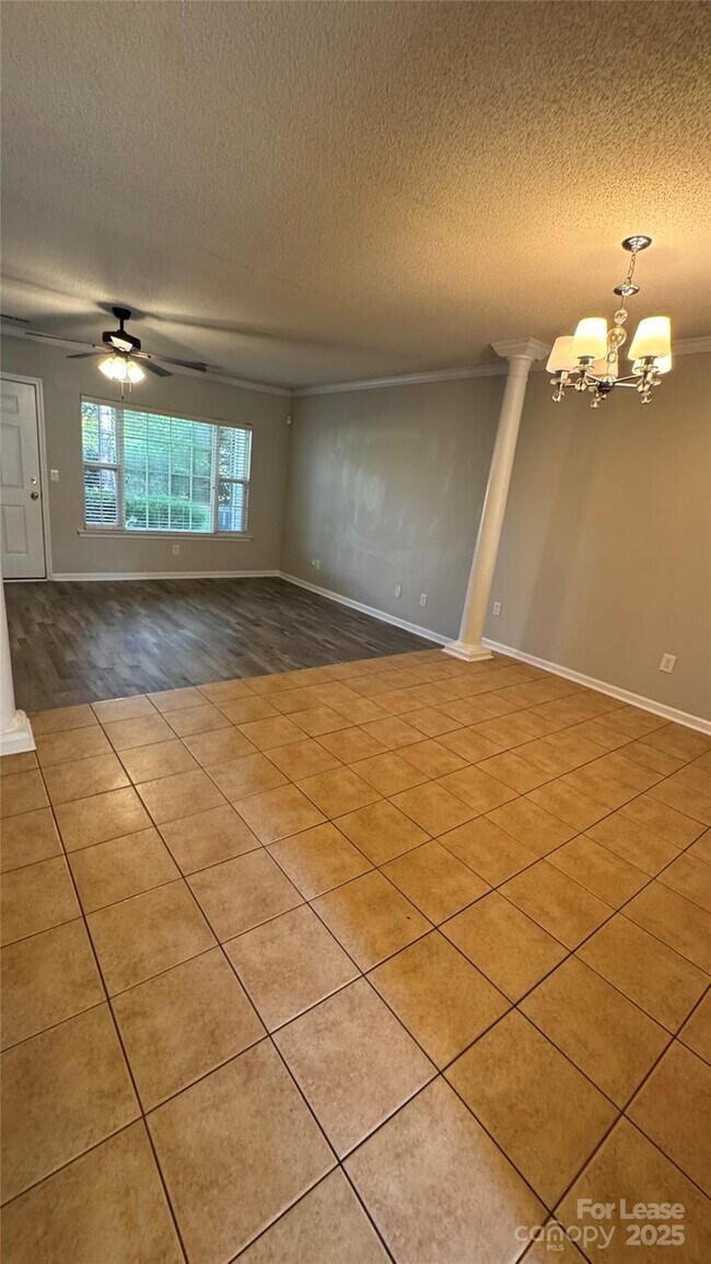 Foto del edificio - 3625 Melrose Cottage Dr