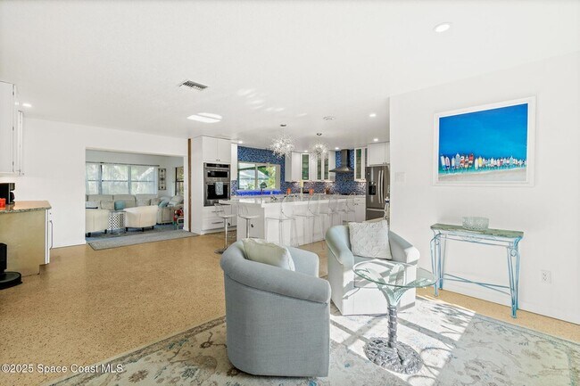 Building Photo - 300 Pelican Dr