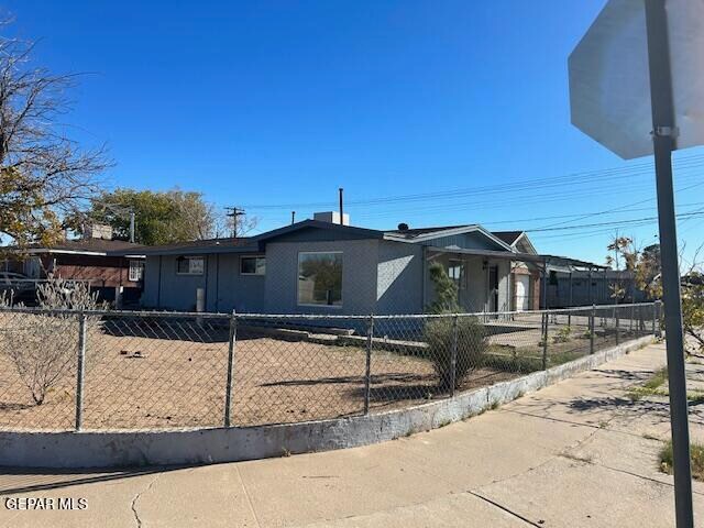 Foto del edificio - 5028 Blue Ridge Dr