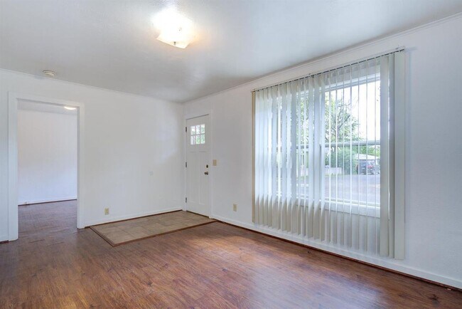 Foto del edificio - 535 Spring St