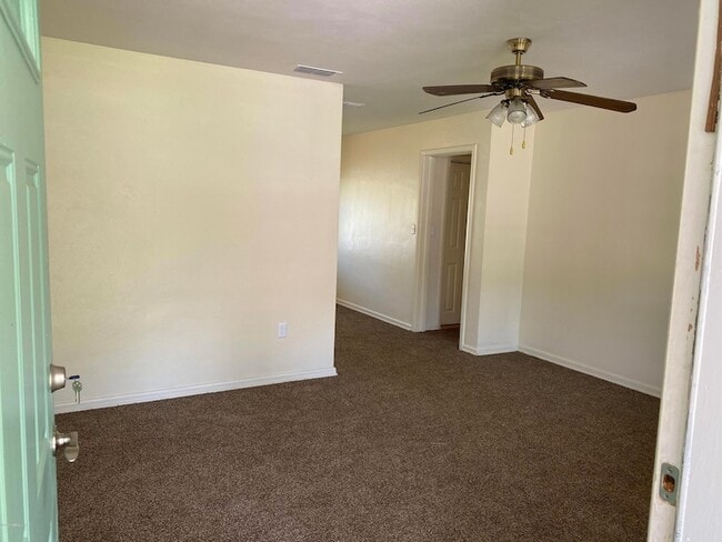 Foto del edificio - 6531 Solandra Dr