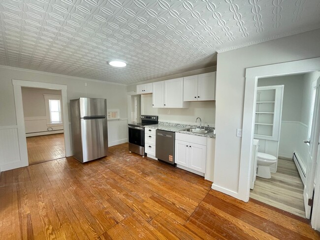 Building Photo - 193 W Mitchell St