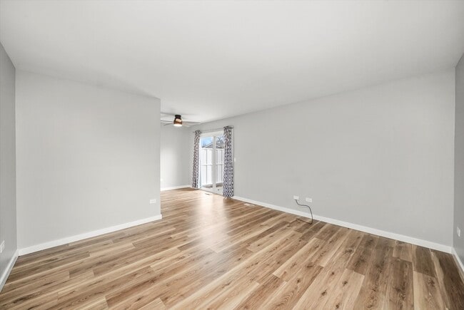 Foto del edificio - 1033 Glouchester Harbor