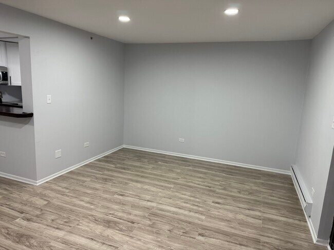 Foto del edificio - 502 E Spruce Dr