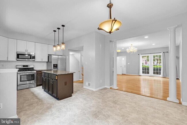 Foto del edificio - 6880 Ridge Water Ct