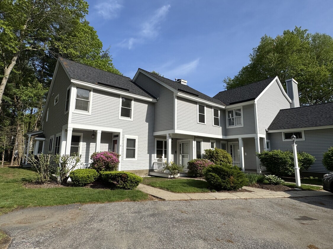 Foto principal - 8 Blueberry Ct